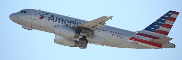 Airbus A319 (N827AW)