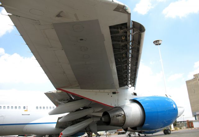 Boeing 747-200 (N535FC) - Kruger flaps for hot and high airports like Johannesburg, South Afria.