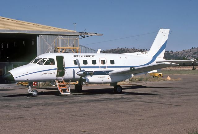 VH-FCJ — - JAKAIR - EMBRAER EMB-110P1 - REG VH-FCJ (CN 110-355) - COOTAMUNDRA AIRPORT QUEENSLAND AUSTRALIA - YCTM 19/3/1982