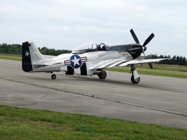 North American P-51 Mustang (N51HY)