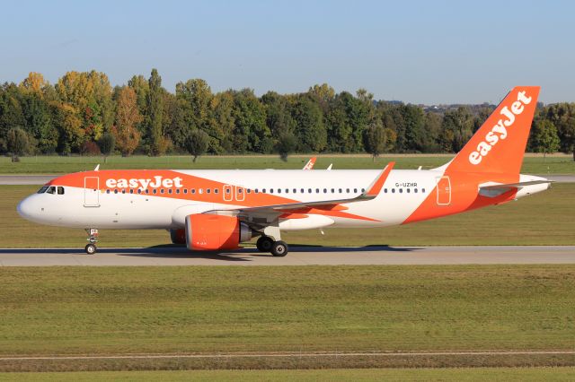 Airbus A320neo (G-UZHR)