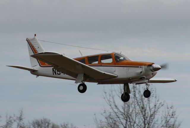 Piper Cherokee (N9481N)