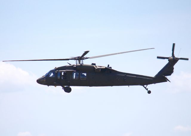 Sikorsky S-70 (9926843) - At Shreveport Regional.