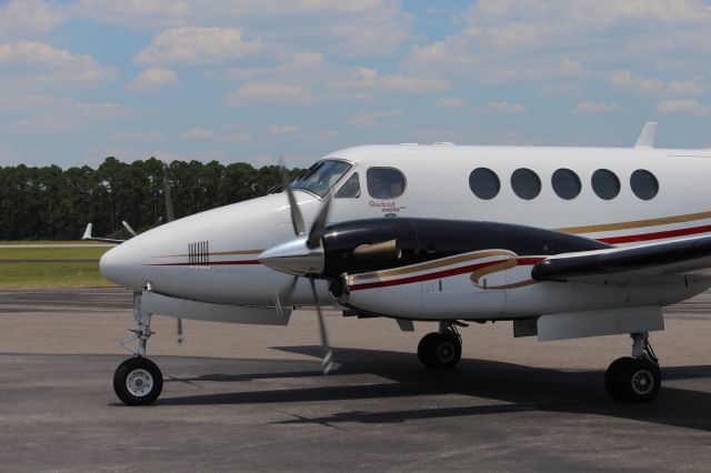 Beechcraft Super King Air 200 (N716TA)