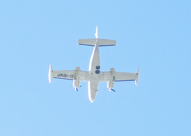 Cessna 402 (D-IBWF) - Taking Photographs on a clear day
