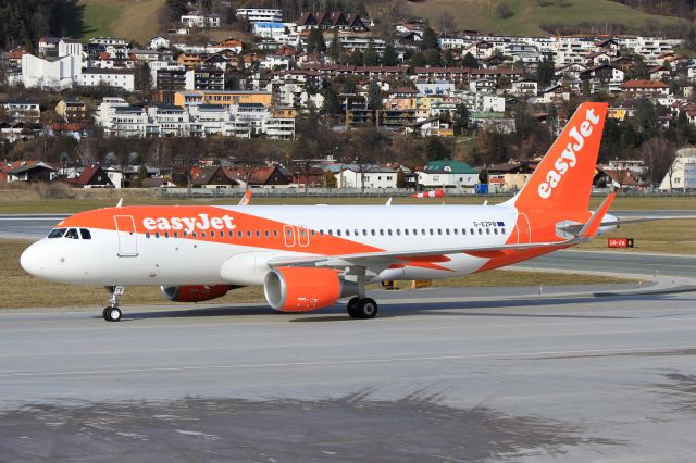 Airbus A320 (G-EZPB)