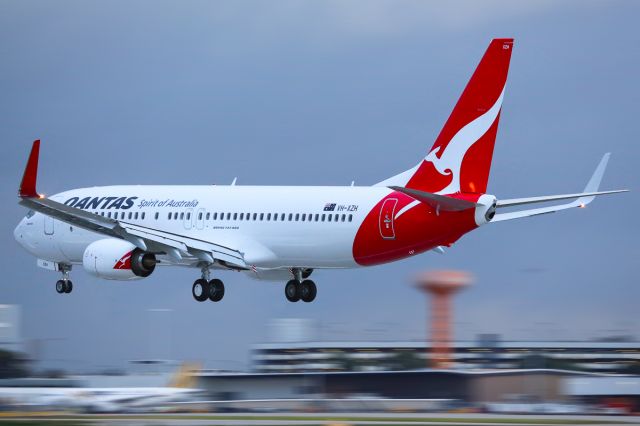 Boeing 737-700 (VH-XZH)