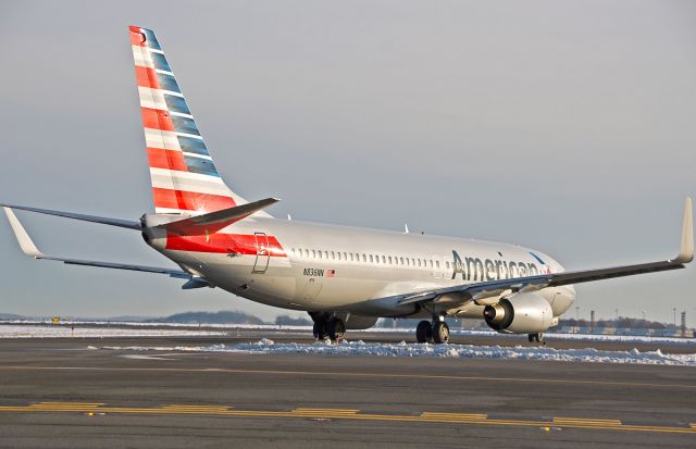 Boeing 737-800 (N836NN) - American Airlines Boeing 737-800 on Bravo to 04R