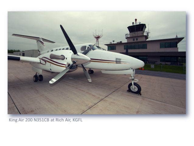 Beechcraft Super King Air 200 (N351CB)