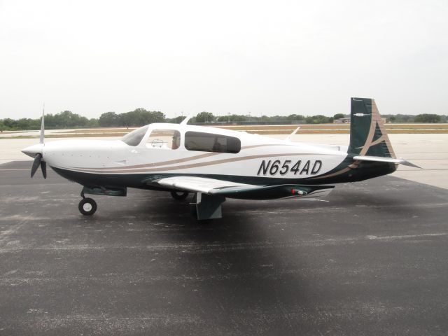 Mooney M-20 Turbo (N654AD)