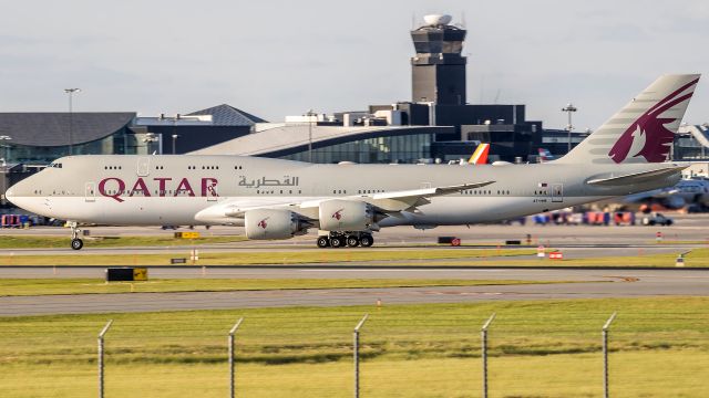 BOEING 747-8 (A7-HHE) - QAF1 departing to JFK 