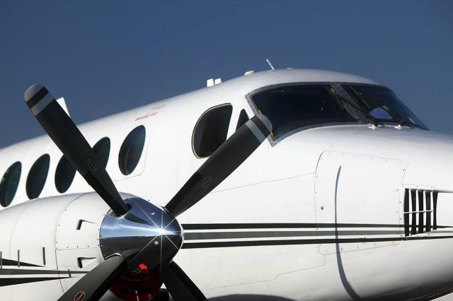 Beechcraft King Air 100 (N821CB)