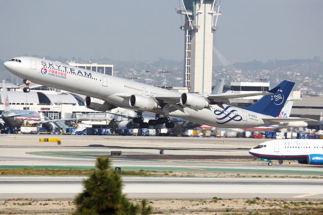 Airbus A340-600 (B-6053)