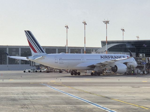 Airbus A350-900 (F-HUVC)