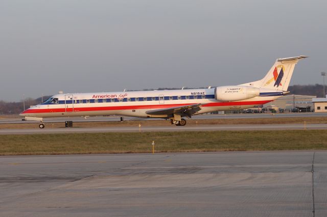 Embraer ERJ-135 (N818AE) - "In support of all who serve" the Yellow Ribbon EMB-140 N818AE