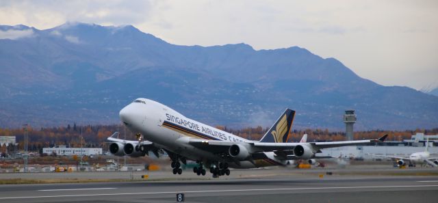 Boeing 747-400 (9V-SFQ)