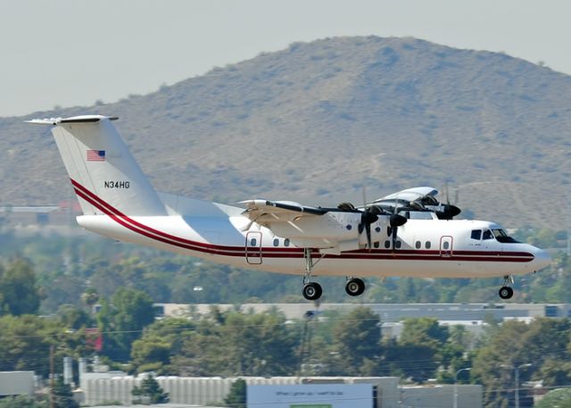 De Havilland Canada Dash 7 (N34HG)