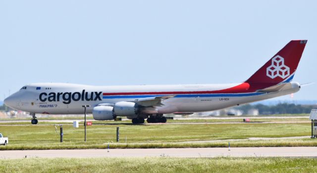 BOEING 747-8 (LX-VCH)