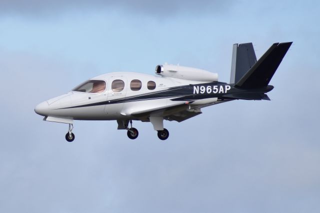 Cirrus Vision SF50 (N965AP)