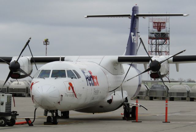 ATR ATR-72 (N811FX) - ******SELECT FULL FOR HD******br /br /br /br /br /br /FedEx Feeder ATR72 on the ramp at BUF!br /br /br /br /br /br /******SELECT FULL FOR HD******