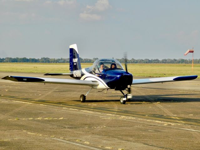 Vans RV-12 (N248VA) - Doing touch and goes at the Greenville Aviation Days before the Balloon Glow