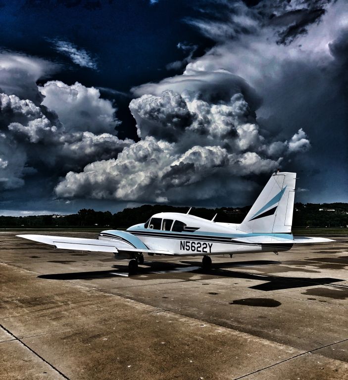 Piper Aztec (N5622Y) - Just after a thunderstorm