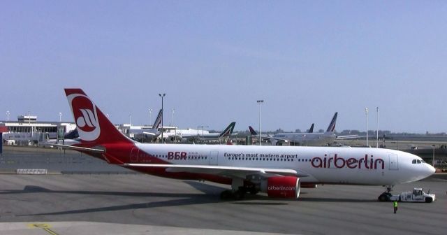 Airbus A330-200 (D-ALPI) - 2013