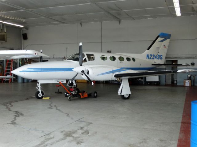 Cessna 421 (N2349S)