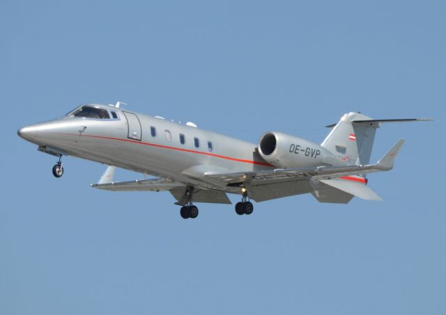 Learjet 60 (OE-GVP)