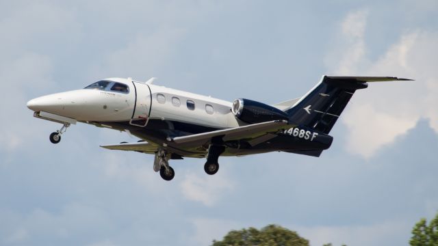 Embraer Phenom 100 (N468SF)