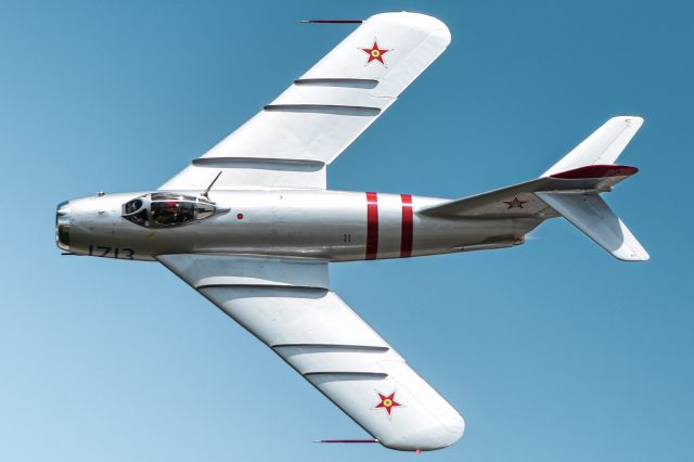 MIKOYAN MiG-17 (N1713P)