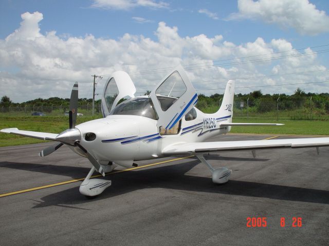 Cirrus SR-22 (N1625C)