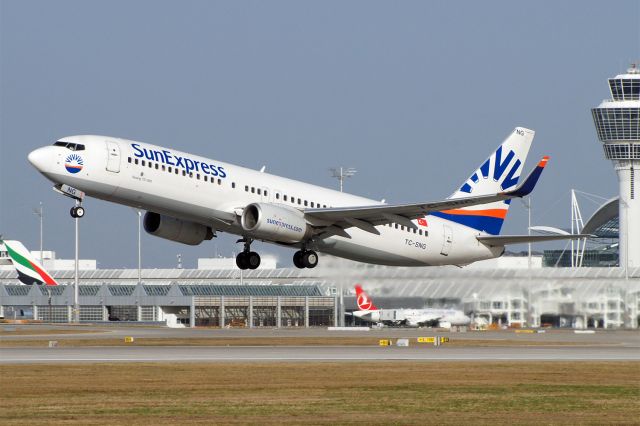 Boeing 737-800 (TC-SNG) - Boeing 737-8HC(WL) SunExpress TC-SNG EDDM/MUC 22.Feb.2016