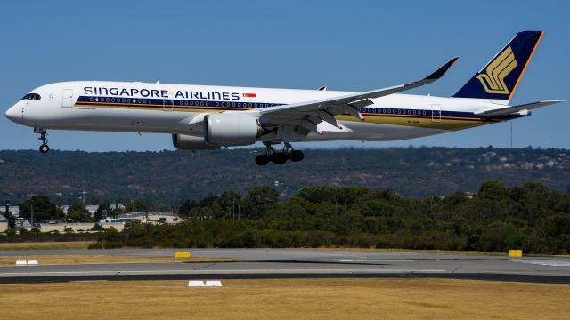 Airbus A350-900 (9V-SHK)