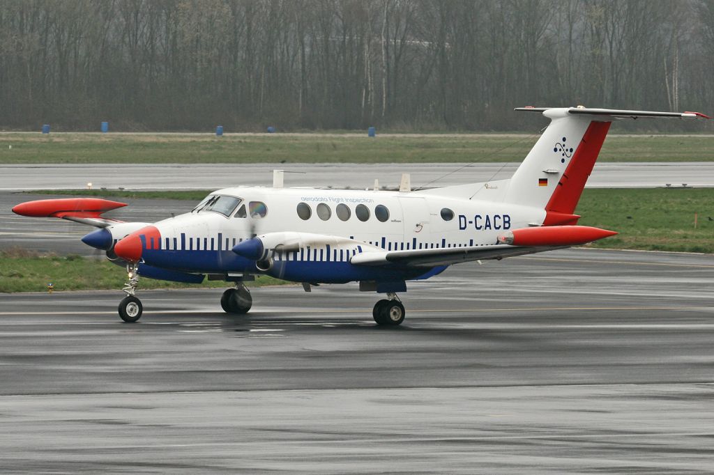 Beechcraft Super King Air 200 (D-CACB)