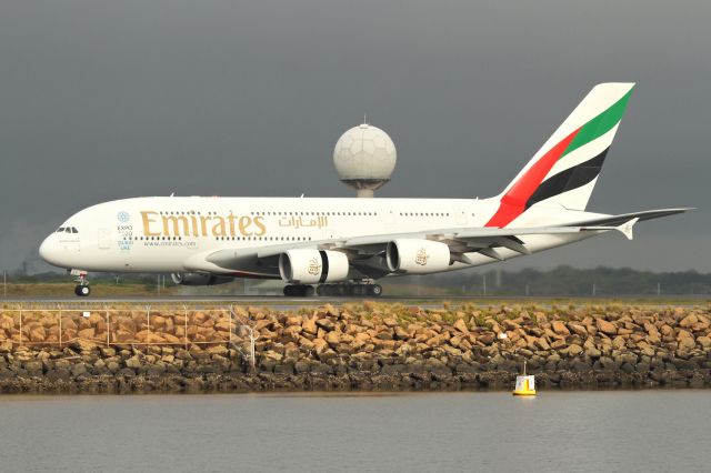 Airbus A380-800 (A6-EEF)