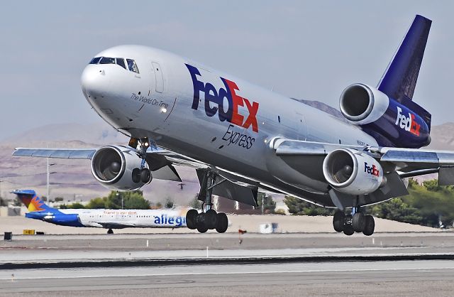 McDonnell Douglas DC-10 (N562FE) - N562FE FedEx - Federal Express Boeing MD-10-10F (cn 46947/247) "Rosalie" - br /br /Ex "Janai"br /br /McCarran International Airport (KLAS)br /Las Vegas, Nevadabr /TDelCorobr /August 9, 2013