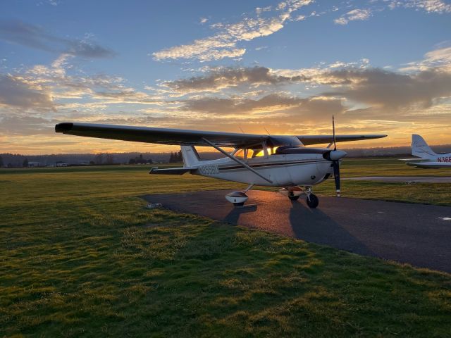 Cessna Skyhawk (N8558U)