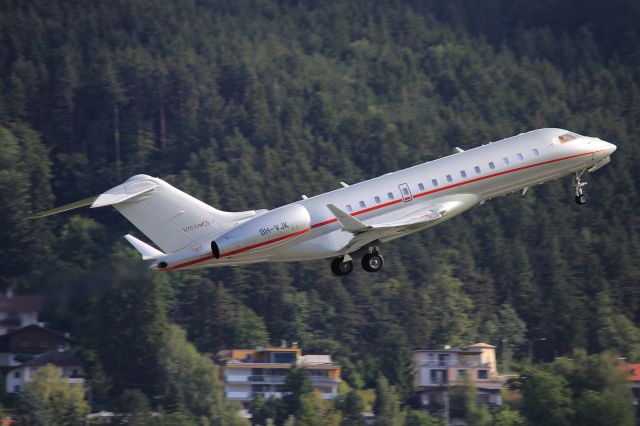 Bombardier Global Express (9H-VJK)