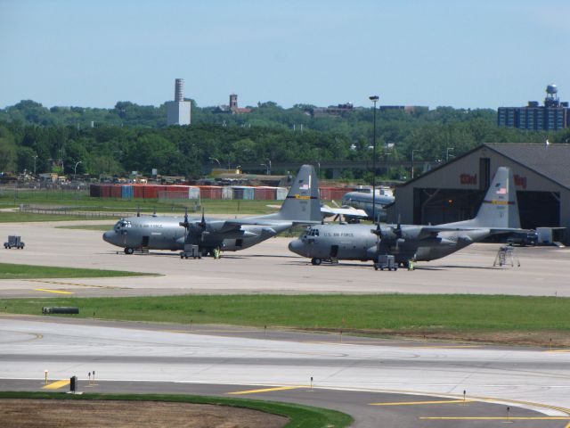 Lockheed C-130 Hercules (N61005)