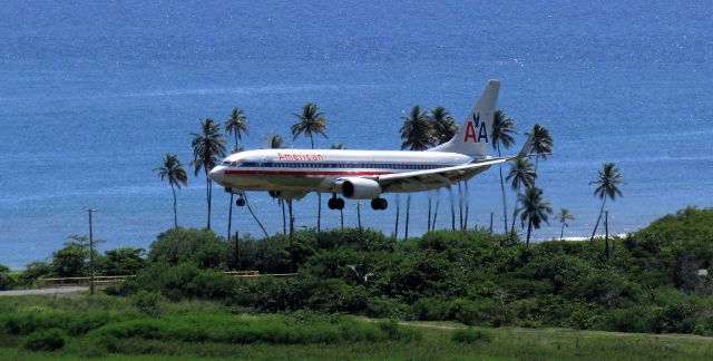 Boeing 737-800 (N960AN)