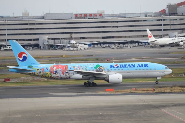 Boeing 777-200 (HL7766) - November 18th 2018:HND-GMP.