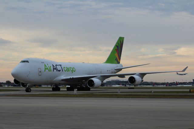 Boeing 747-400 (TC-ACR)