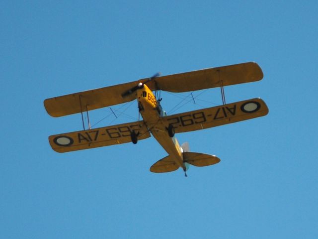 VH-AWA — - De Havilland Tiger Mothbr /Melbourne War Memorial fly over for Remembrance Day 2018