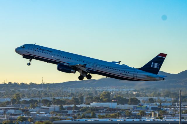 Airbus A321 (N578UW) - American Airlines A321 in US Airways retro livery taking off from PHX on 11/11/22. Taken with a Canon R7 and Tamron 70-200 G2 lens.