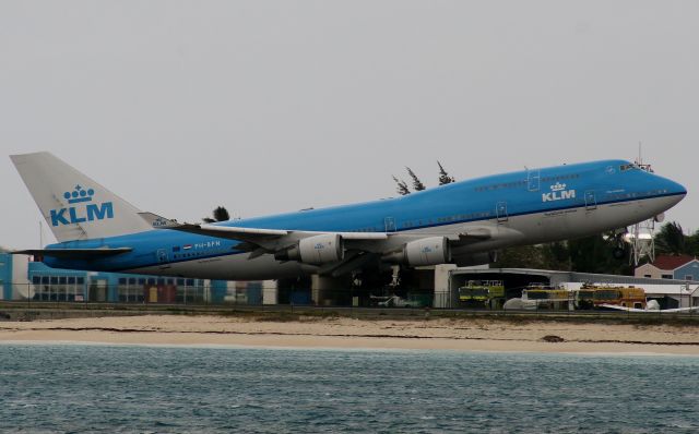 Boeing 747-400 (PH-BFN)