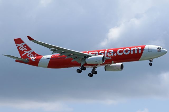 Airbus A330-300 (9M-XBE)
