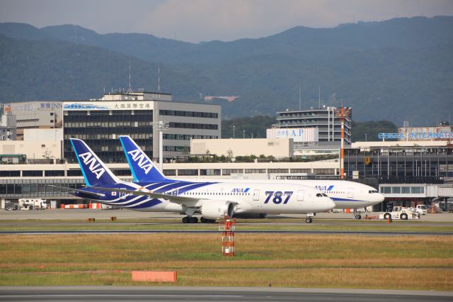 Boeing 787-8 (JA801A)