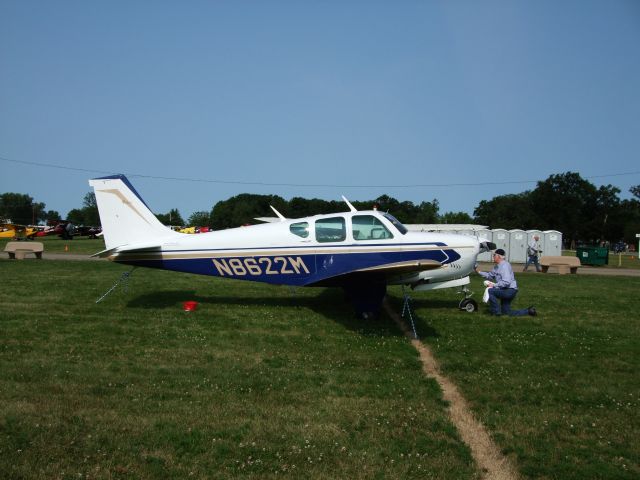 Beechcraft Bonanza (33) (N8622M)