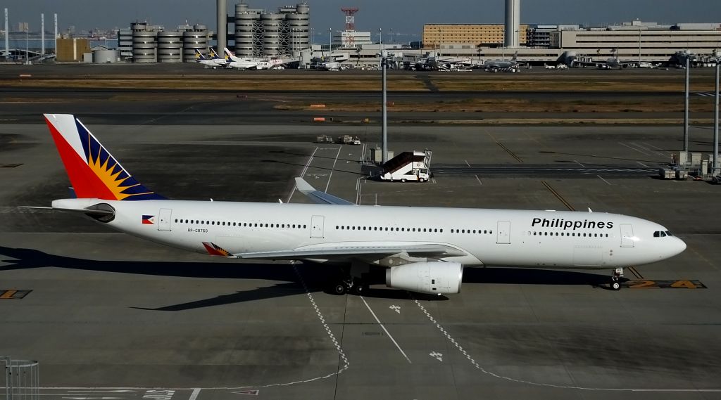 Airbus A330-300 (RP-C8760)